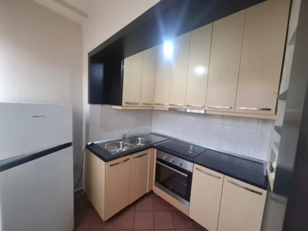 Vlore, jepet me qera apartament 2+1 Kati 4, 115 m² 300 € (RRuga Left Sallata, Vlore)