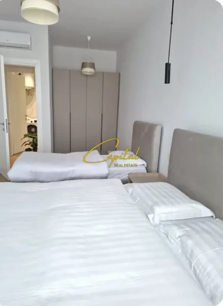 Tirane, jepet me qera apartament 1+1 Kati 1, 60 m² 900 € (MINE PEZA)