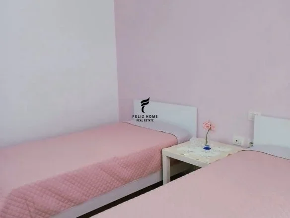 Tirane, jepet me qera apartament 2+1 Kati 2, 90 m² 520 € (FRESKU)