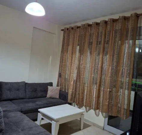 Tirane, jepet me qera apartament 1+1+Ballkon Kati 6, 65 m² 450 €