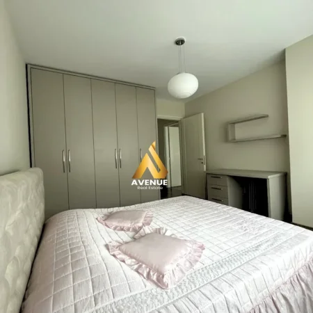 Tirane, jepet me qera apartament 2+1 Kati 2, 135 m² 1.500 € (Rezidenca Long Hill)