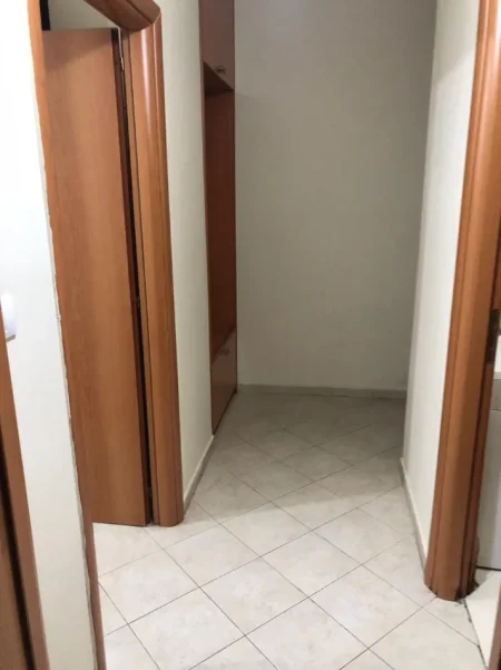 Tirane, jepet me qera apartament 1+1 Kati 6, 70 m² 450 € 