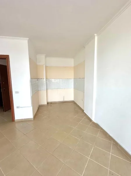Durres, shitet apartament 2+1 Kati 5, 110 m² 190.000 € (Shkembi i Kavajes)