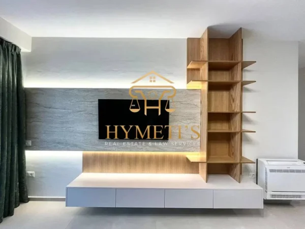 Tirane, jepet me qera apartament 1+1 , 85 m² 800 € (Myslym Shyri)