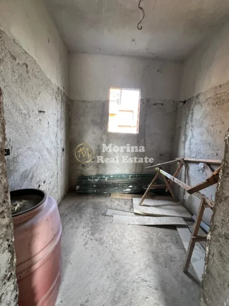 Tirane, shitet Vile 2 Katshe Kati 2, 203 m² 350.000 € (5 Maji)