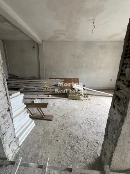 Tirane, shitet Vile 2 Katshe Kati 2, 203 m² 350.000 € (5 Maji)