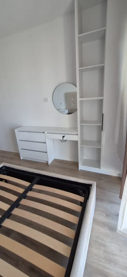Tirane, jepet me qera apartament 2+1 Kati 6, 75 m² 600 € (UNIVERS CITY)