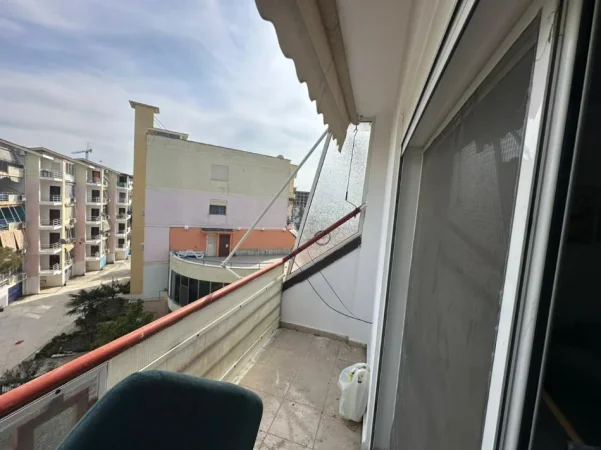 Durres, shitet apartament 1+1 Kati 3, 80 m² 115.000 € (Qendër Golem)