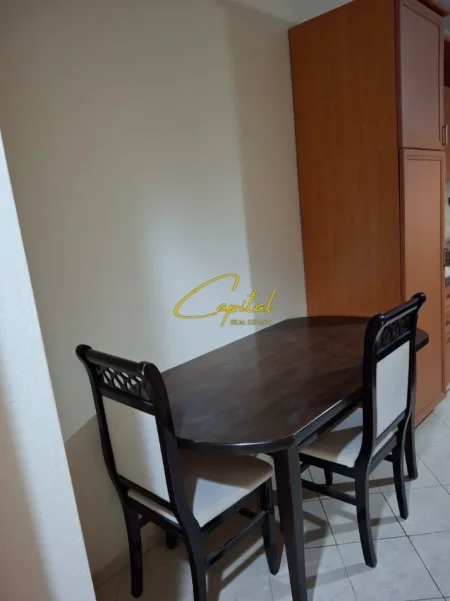 Tirane, jepet me qera apartament 1+1 Kati 6, 70 m² 450 € (KOMPLEKSI HALILI)