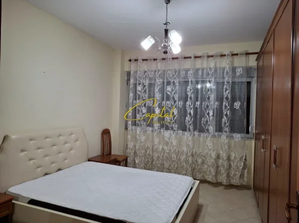 Tirane, jepet me qera apartament 1+1 Kati 6, 70 m² 450 € (KOMPLEKSI HALILI)