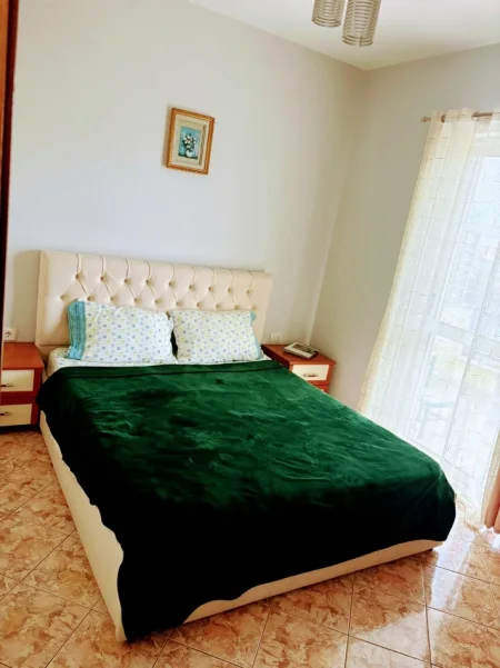 Tirane, jepet me qera apartament 1+1 , 77 m² 500 € 