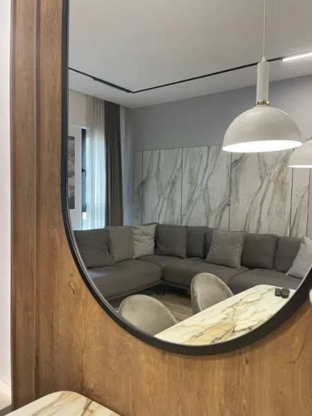 Tirane, jepet me qera apartament 1+1 Kati 8, 75 m² 850 € (SQUARE 21)