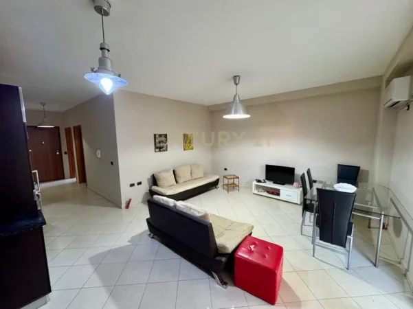 Tirane, jap me qera apartament 2+1 Kati 1, 100 m² 500 € (Kodra e Diellit)
