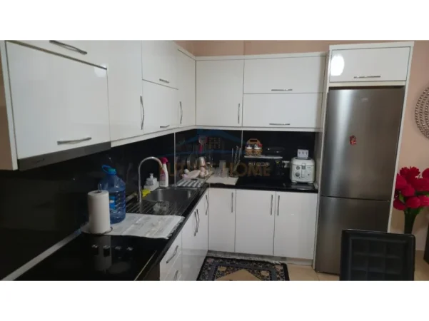 Tirane, shitet apartament 2+1+Ballkon Kati 2, 88 m² 115.000 € 