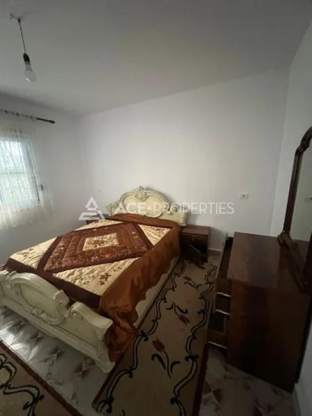 Durres, jepet me qera shtepi 1+1 Kati 1, 80 m² 300 € (Durres ,ish kenet)