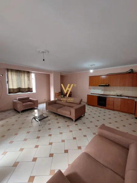 Tirane, jepet me qera apartament 1+1+Ballkon Kati 3, 106 m² 420 € (ASTIR)