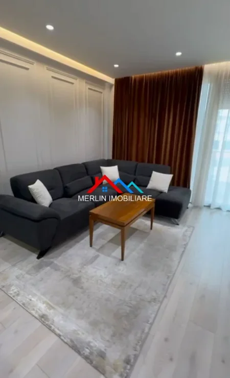 Tirane, jepet me qera apartament 1+1+Ballkon Kati 7, 75 m² 625 € (RRUGA JATA,ASTIR)