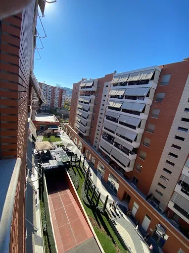 Tirane, jepet me qera apartament 1+1+Ballkon Kati 4, 71 m² 750 € 