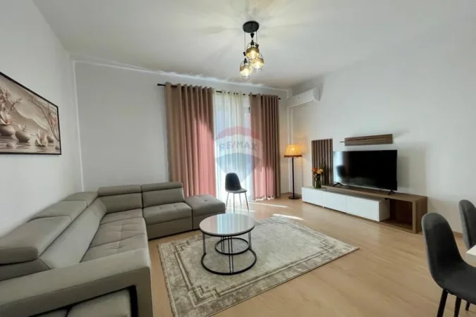 Tirane, jepet me qera apartament 2+1+Ballkon Kati 2, 114 m² 1.200 € (Kompleksi Delijorgji)