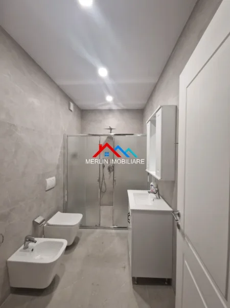 Tirane, jepet me qera apartament 2+1+Ballkon Kati 5, 95 m² 500 € (RRUGA ZAGORIA,YZBERISHT)