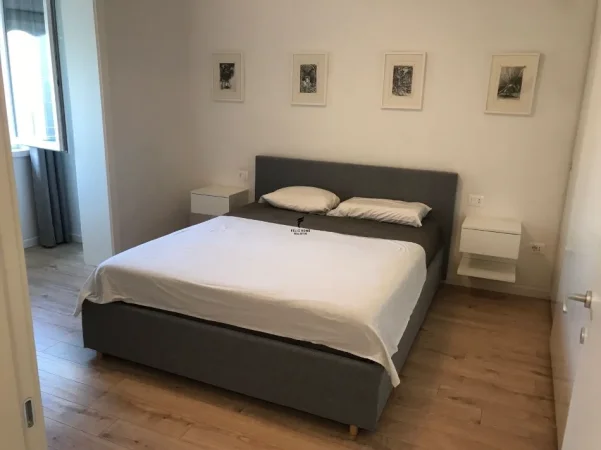 Tirane, shitet apartament 1+1+Ballkon Kati 4, 60 m² 195.000 € (QENDER)