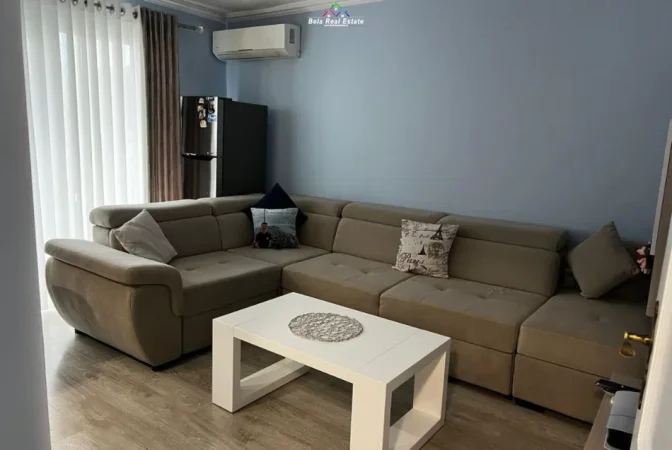Tirane, jepet me qera apartament 1+1 Kati 5, 65 m² 575 € (Mine Peza)