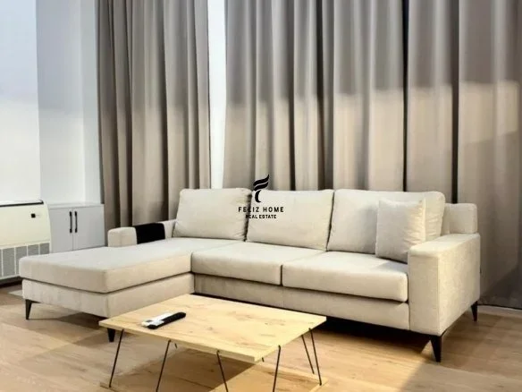 Tirane, jepet me qera apartament 1+1+Ballkon Kati 1, 80 m² 700 € (RRUGA E DURRESIT)