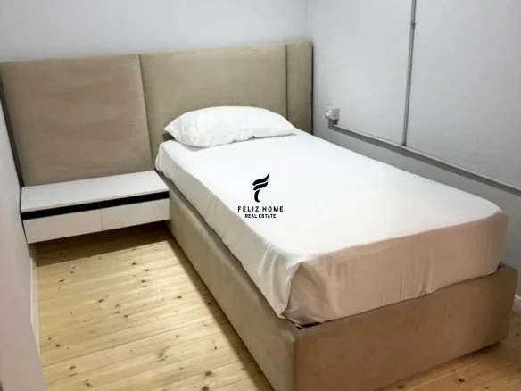 Tirane, jepet me qera apartament 1+1+Ballkon Kati 1, 80 m² 700 € (RRUGA E DURRESIT)