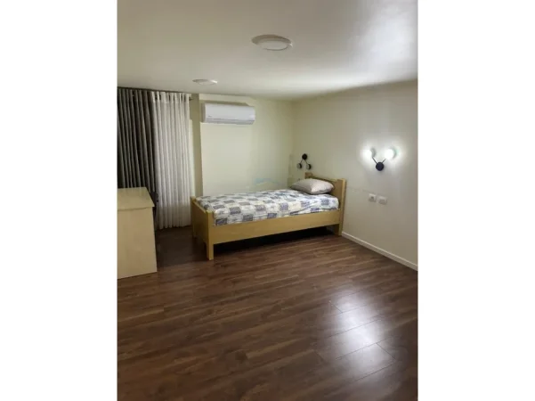 Tirane, shitet apartament duplex 2+1 Kati 1, 115 m² 170.000 € (FRESK , Siper Hotel Impremium)