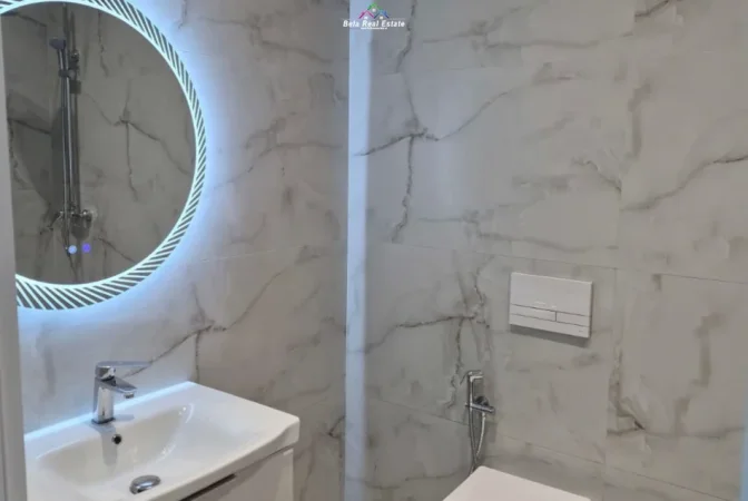 Shqiperi, jepet me qera zyre Kati 2, 65 m² 680 € (ish dogana)