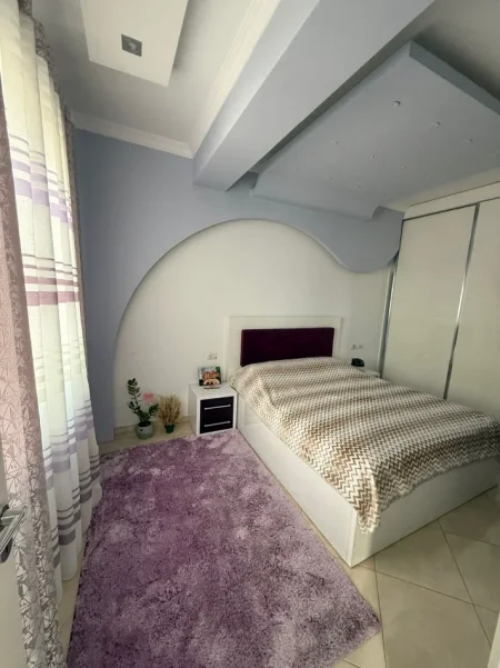 Tirane, shes apartament 1+1 Kati 5, 70 m² 115.000 € (Rruga Engjell Mashi)