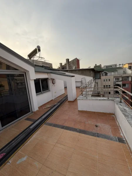 Tirane, shitet apartament 1+1 Kati 7, 63 m² (Shkolla 17 shkurti)