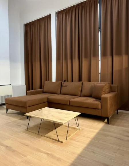 Tirane, jepet me qera apartament 1+1 Kati 1, 80 m² 700 € (RRUGA E DURRESIT)