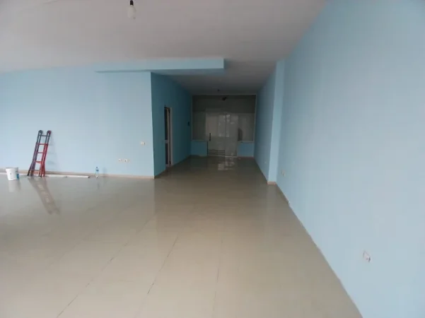 Tirane, shes zyre Kati 1, 83 m² 140.800 € (Yzberisht)