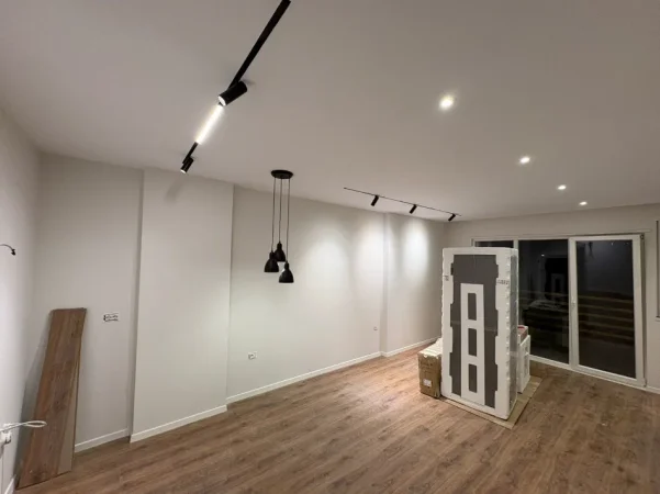 Tirane, jepet me qera apartament 1+1 Kati 2, 61 m² 680 € (Rruga Dritan Hoxha)