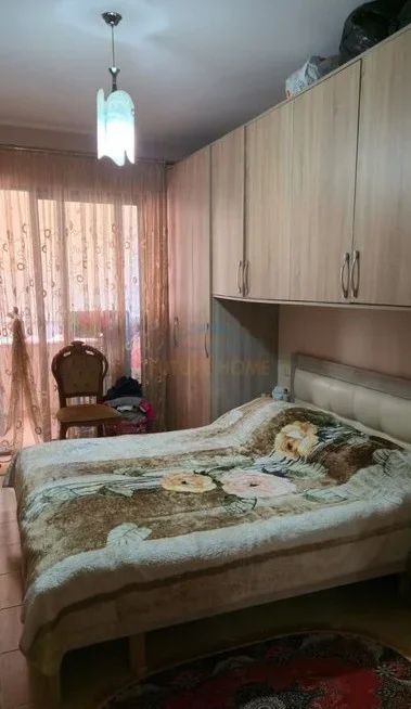 Tirane, shitet apartament 2+1+Ballkon Kati 3, 88 m² 115.000 € (misto mame)