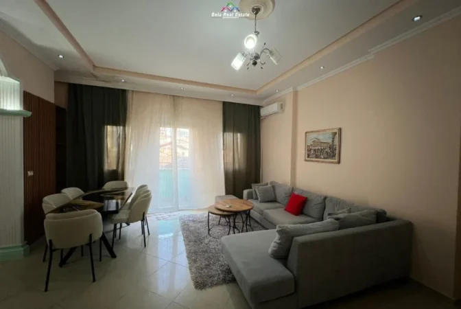 Tirane, jepet me qera apartament 1+1+Ballkon Kati 2, 70 m² 620 € (selvia)