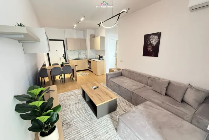 Tirane, jepet me qera apartament 1+1+Ballkon Kati 3, 70 m² 900 € (mine peza)