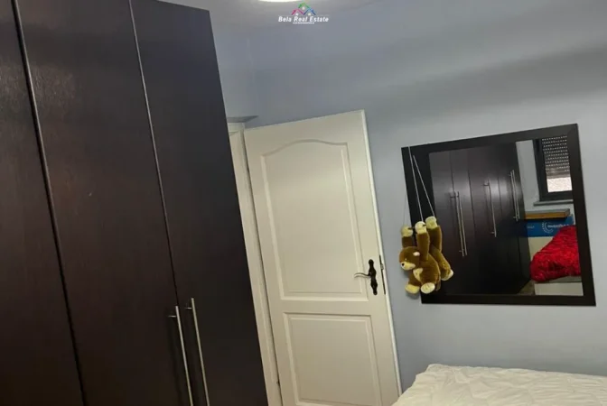 Tirane, jepet me qera apartament 1+1 Kati 5, 65 m² 575 € (Rruga Mine Peza)