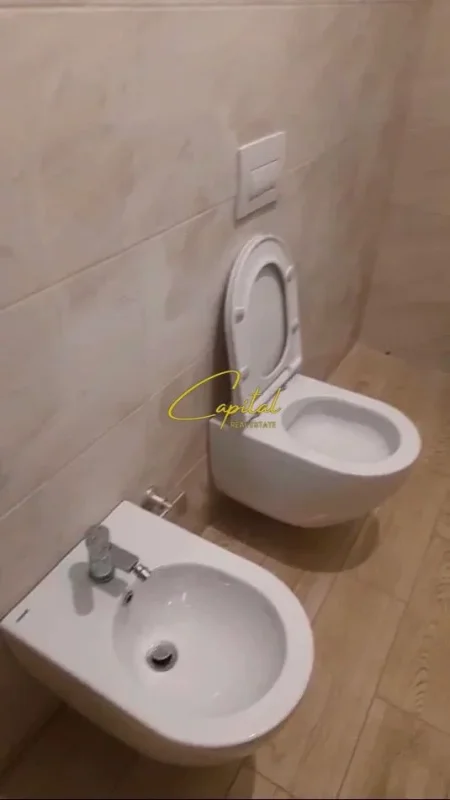 Tirane, jepet me qera apartament 1+1 Kati 2, 68 m² 450 € (YZBERISHT)