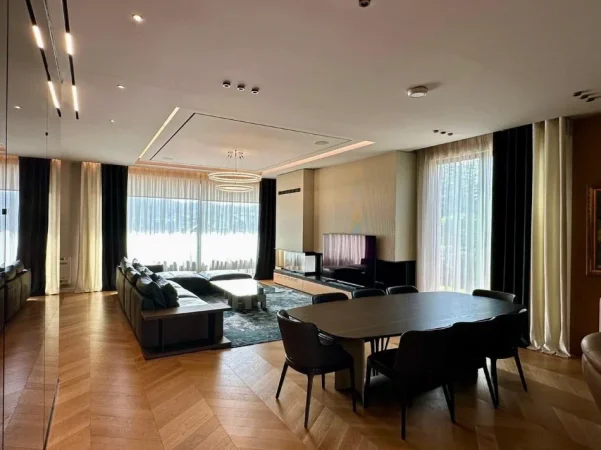 Tirane, shitet Vile 3 Katshe , 571 m² 1.000.000 € 