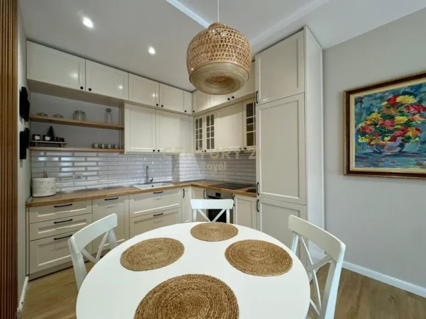 jepet me qera apartament 2+1 , 1.200 €