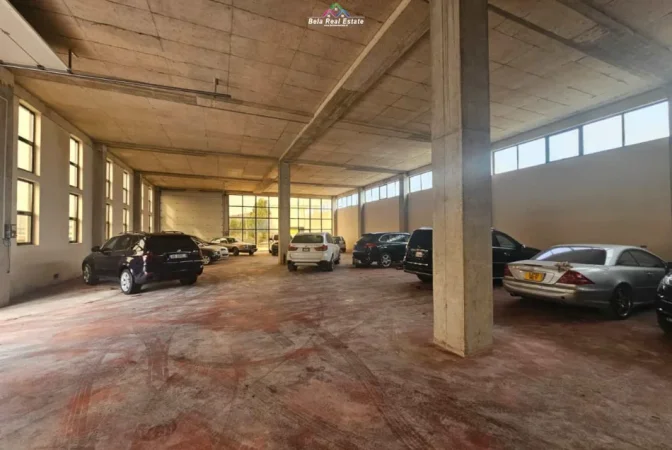 Tirane, jepet me qera magazine Kati 0, 600 m² 4.200 € (vore)