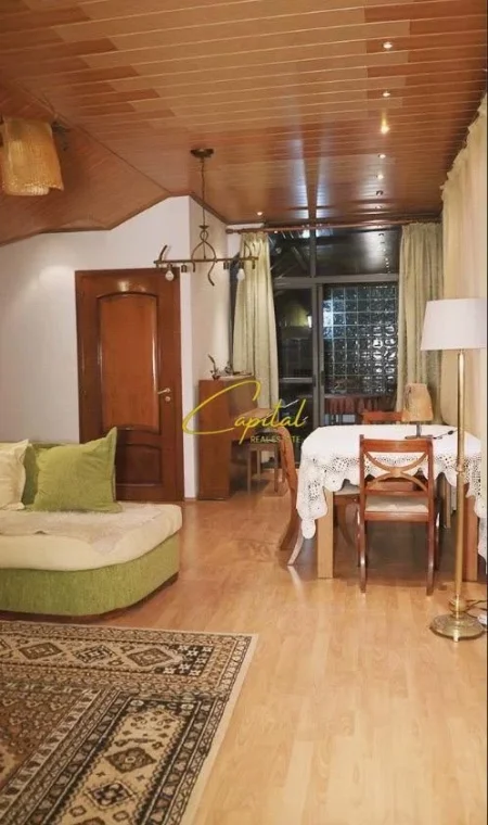 Tirane, jepet me qera apartament 2+1 Kati 3, 160 m² 800 € (RRUGA E DIBRES)