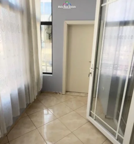 Tirane, shes apartament 1+1+Ballkon Kati 5, 70 m² 115.000 € (yzberisht)