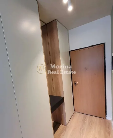 Tirane, jepet me qera apartament 1+1 Kati 7, 50 m² 500 € (Astir)