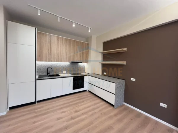 Tirane, jepet me qera apartament 1+1 Kati 6, 63 m² 500 € (Brryli,)