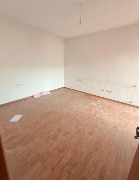 Tirane, shitet apartament 2+1 , 127 m² 250.000 € 