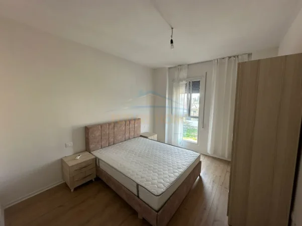 Tirane, jepet me qera apartament 2+1 Kati 2, 99 m² 625 € 
