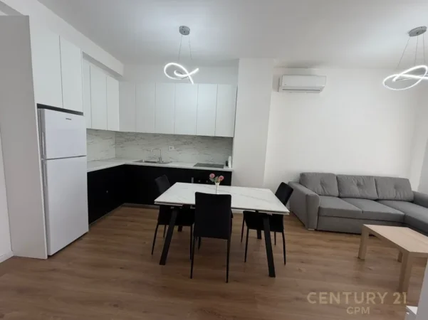 Tirane, jepet me qera apartament 1+1+Ballkon Kati 3, 54 m² 450 € (REZIDENCA KAIMI!)